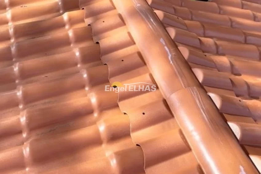 Como são feitas as telhas de PVC?