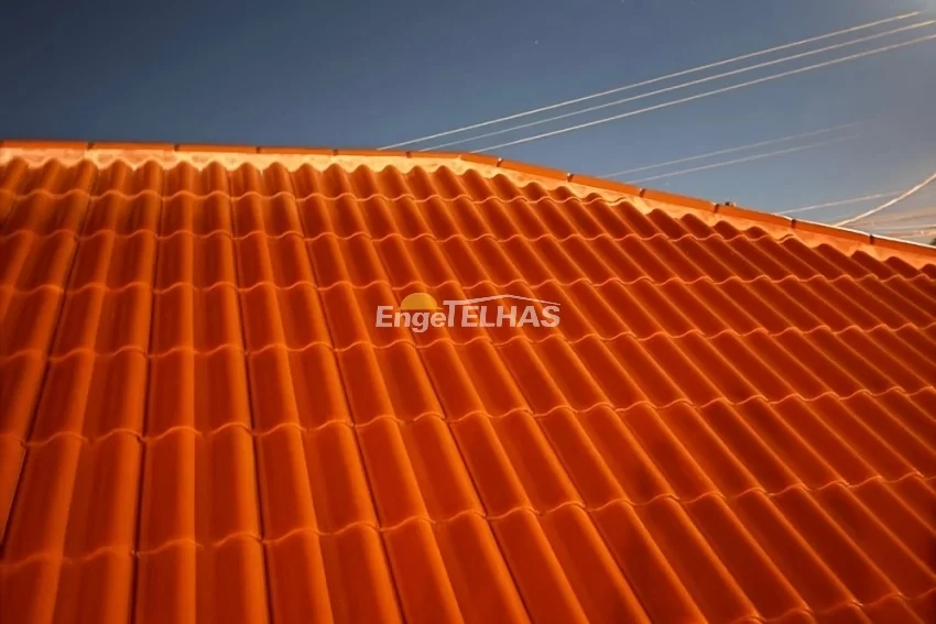 Tettolit: A Telha Cerâmica Esmaltada para Inclinação a Partir de 10%